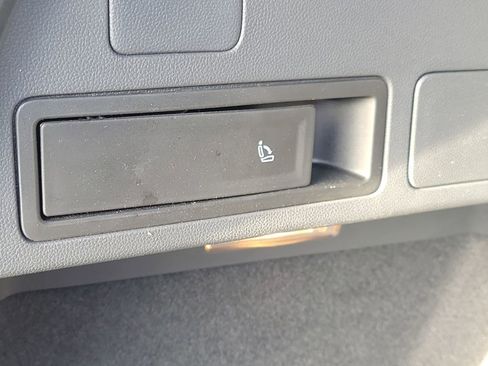 Used 2020 Volkswagen Tiguan SEL Premium R-Line w/ 3rd Row Seat Package image 13