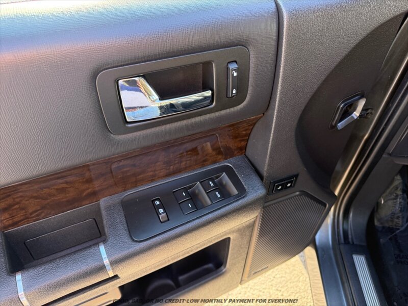 Used 2019 Ford Flex Limited AWD/4WD image 25