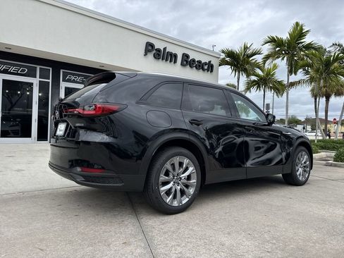 New 2026 MAZDA CX-90 Plug-In Hybrid w/ Preferred image 25