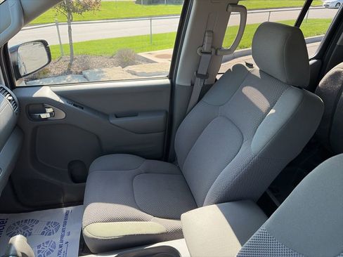 Used 2019 Nissan Frontier SV w/ Value Truck Package AWD/4WD image 43