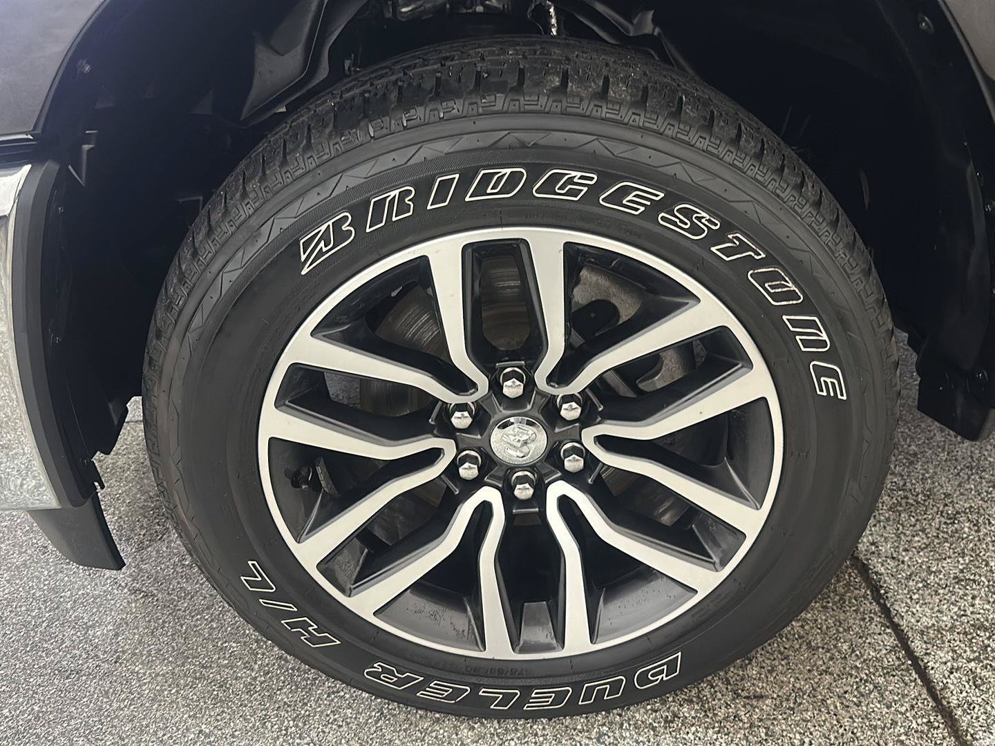 Used 2025 RAM 1500 Limited AWD/4WD image 12