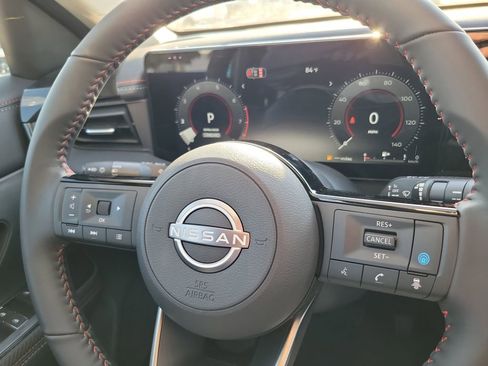 New 2026 Nissan Kicks SR w/ Illumination Package FWD image 9