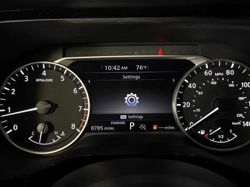 Used 2025 Nissan Pathfinder SV FWD image 15