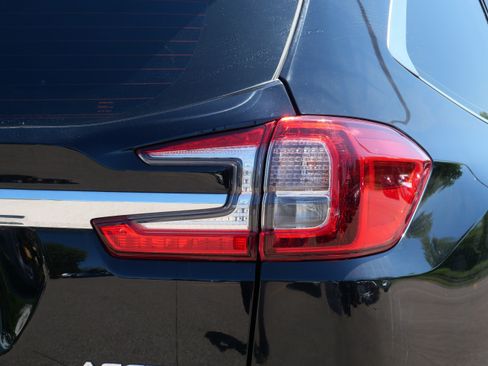 Used 2023 Subaru Ascent 8-Passenger AWD/4WD image 17