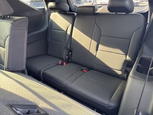 New 2026 Chevrolet Traverse LT w/ Driver Confidence Package image 15