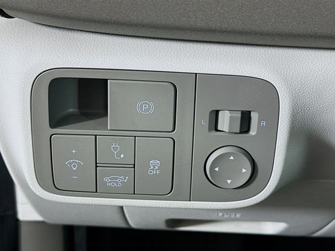 Used 2023 Hyundai Ioniq 6 SEL w/ Cargo Package image 17