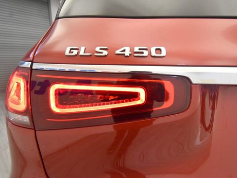 Used 2021 Mercedes-Benz GLS 450 4MATIC image 41