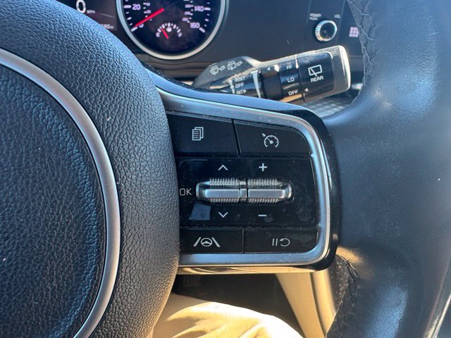 Used 2022 Kia Carnival LX FWD image 22