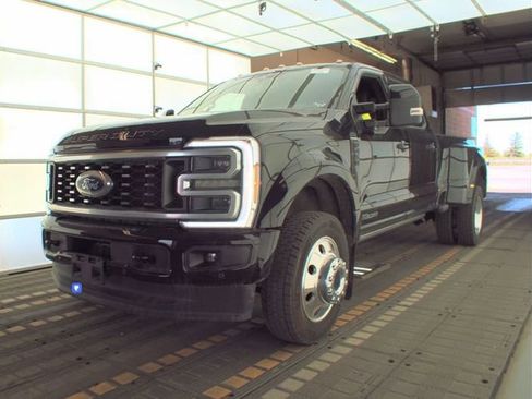 Used 2026 Ford F450 Platinum AWD/4WD image 2