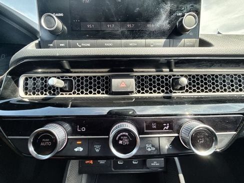 Used 2025 Honda Civic Sport image 18
