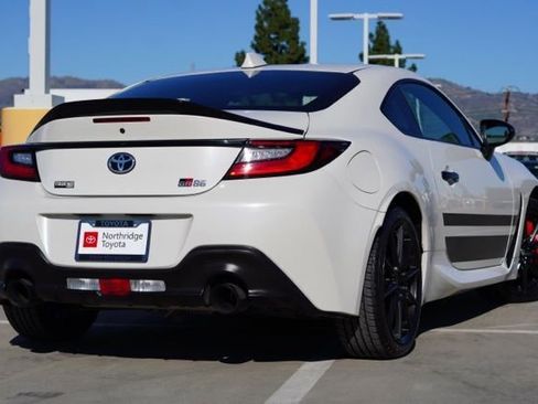 Used 2024 Toyota GR86 TRUENO Edition image 7