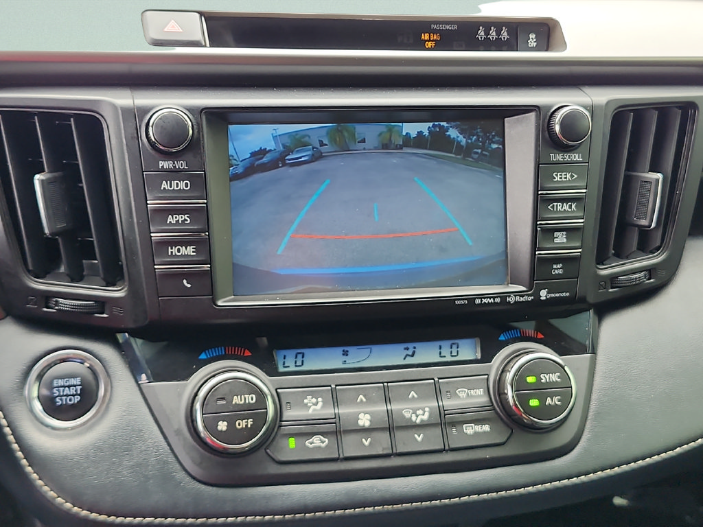 Used 2018 Toyota RAV4 Limited FWD image 29