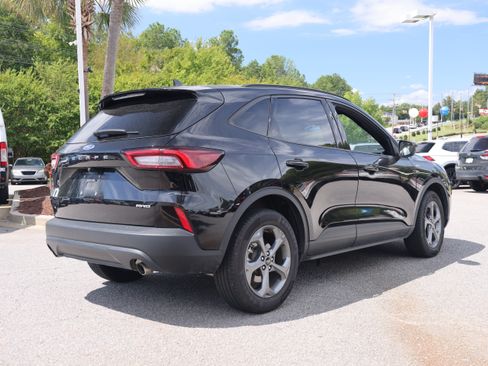Used 2025 Ford Escape ST-Line Select AWD/4WD image 5