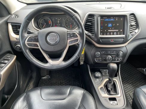 Used 2017 Jeep Cherokee Latitude w/ True North Edition AWD/4WD image 19