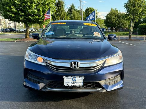 Used 2017 Honda Accord LX image 2