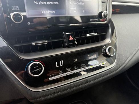 Used 2022 Toyota Corolla SE w/ Carpet Mat Package (TMS) image 24