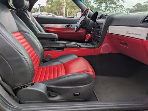 Used 2002 Ford Thunderbird image 3