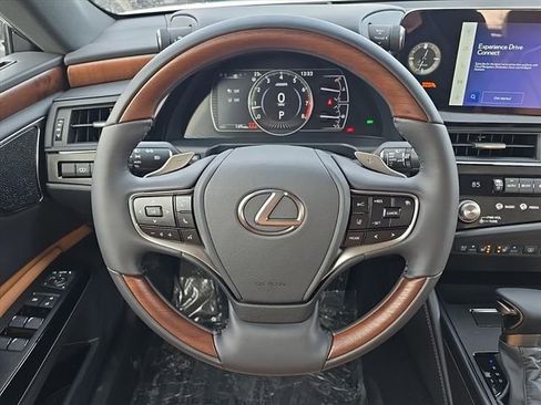 New 2025 Lexus ES 350 Ultra Luxury image 24