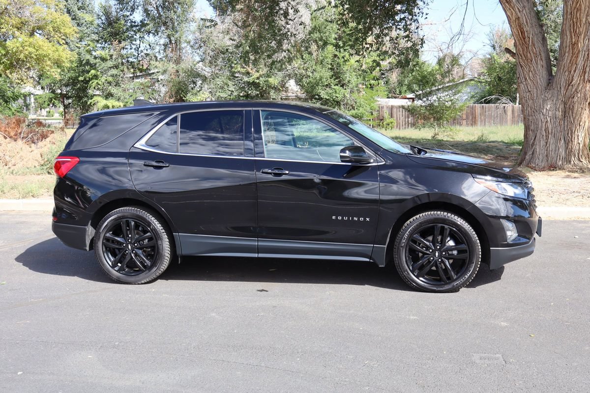 Used 2020 Chevrolet Equinox LT w/ Midnight Edition AWD/4WD image 3