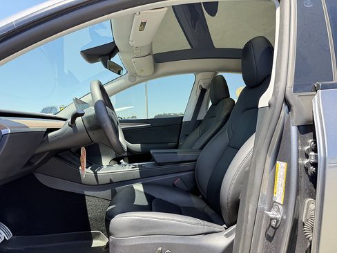Used 2025 Tesla Model Y Performance AWD/4WD image 5