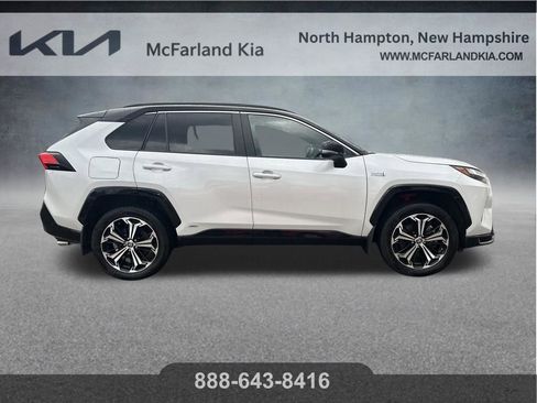 Used 2024 Toyota RAV4 XSE w/ Weather Package image 7