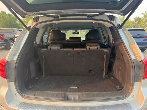 Used 2017 Nissan Pathfinder SL w/ SL Tech Package image 9