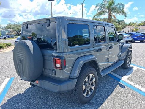 Used 2019 Jeep Wrangler Unlimited Sahara AWD/4WD image 5