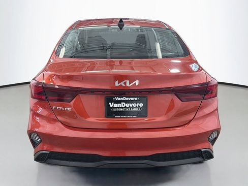 Used 2023 Kia Forte LXS w/ LXS Technology Package FWD image 8