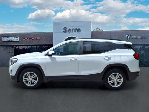 Used 2021 GMC Terrain SLE w/ Driver Convenience Package AWD/4WD image 4