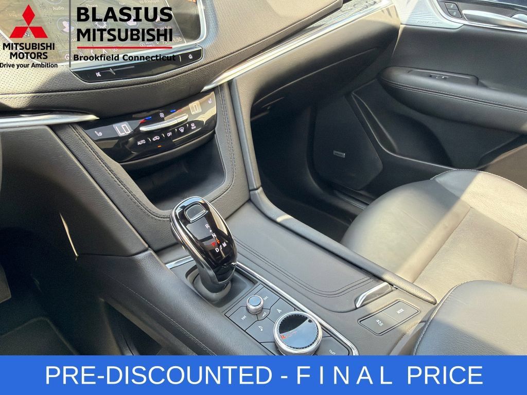 Used 2025 Cadillac XT5 Premium Luxury AWD/4WD image 27