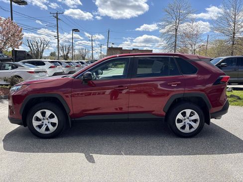 Used 2023 Toyota RAV4 LE AWD/4WD image 4