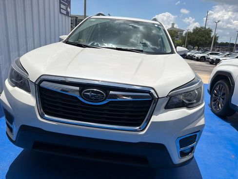 Used 2019 Subaru Forester Limited w/ Popular Package #3 AWD/4WD image 2