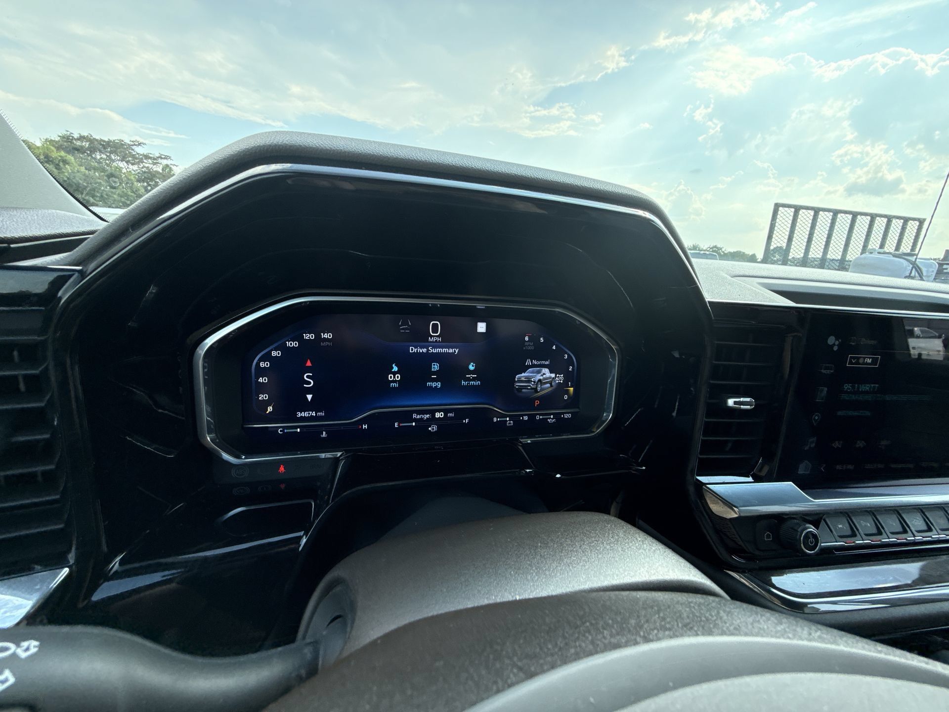 Used 2023 Chevrolet Silverado 1500 LTZ w/ LTZ Convenience Package II AWD/4WD image 18