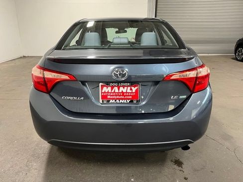 Used 2017 Toyota Corolla LE w/ Carpet Mat Package (TMS) FWD image 4