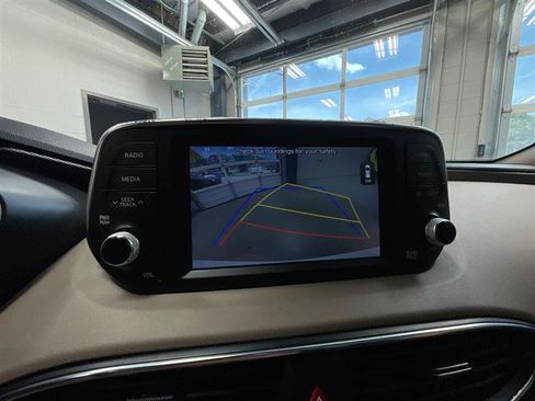Used 2020 Hyundai Santa Fe SEL FWD image 18
