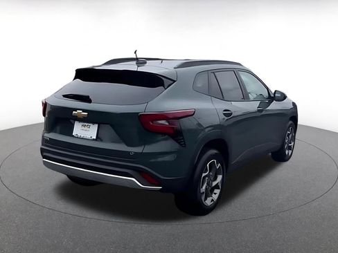 Used 2025 Chevrolet Trax LT w/ LT Convenience Package image 15