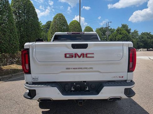 Used 2019 GMC Sierra 1500 AT4 w/ AT4 Premium Package AWD/4WD image 4