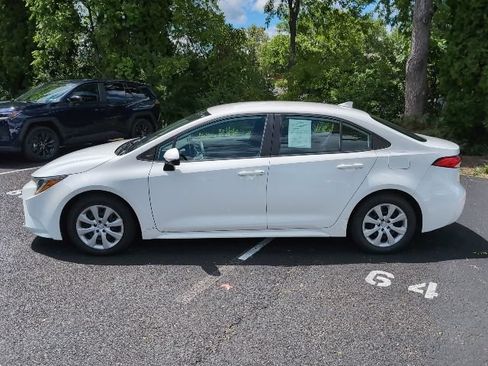 Used 2020 Toyota Corolla LE FWD image 8