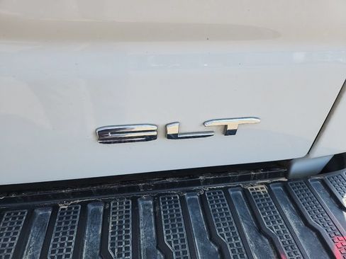 Certified 2023 GMC Sierra 1500 SLT w/ X31 Off-Road Package AWD/4WD image 40