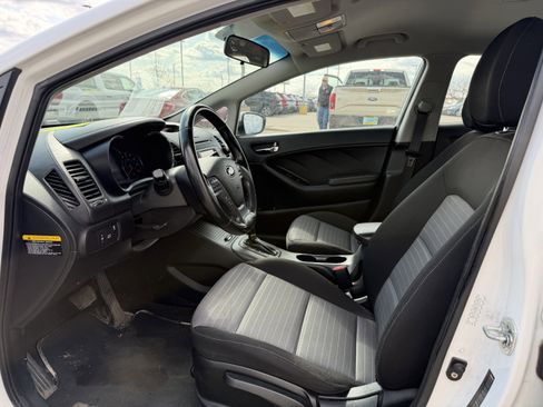 Used 2015 Kia Forte EX w/ UVO Package W/17" Alloys FWD image 7