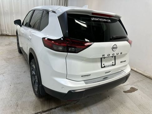 Certified 2024 Nissan Rogue SV image 2