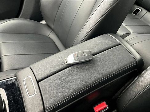 Used 2021 Mercedes-Benz CLA 250 4MATIC image 35