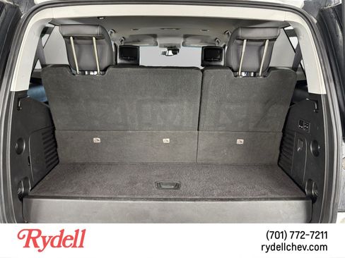 Used 2017 GMC Yukon SLT AWD/4WD image 19
