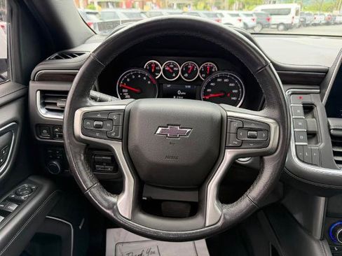 Used 2021 Chevrolet Tahoe Z71 w/ Luxury Package AWD/4WD image 15