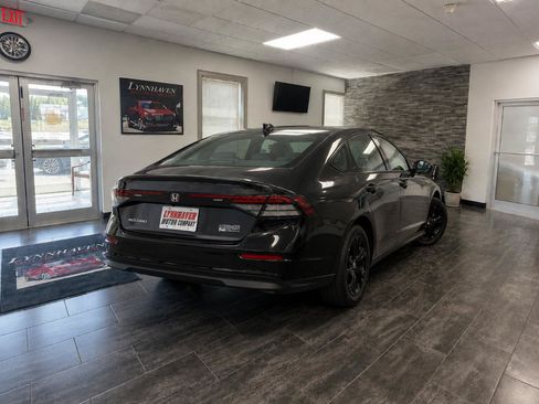 Used 2025 Honda Accord SE image 5