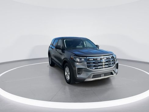 New 2026 Ford Explorer Active image 2