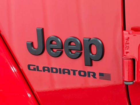 Used 2023 Jeep Gladiator Sport AWD/4WD image 58