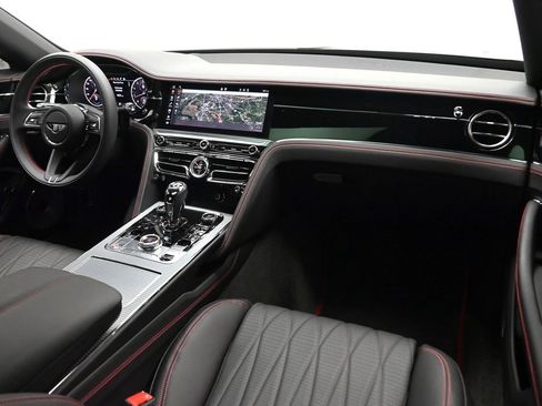 Certified 2022 Bentley Flying Spur V8 AWD/4WD image 10