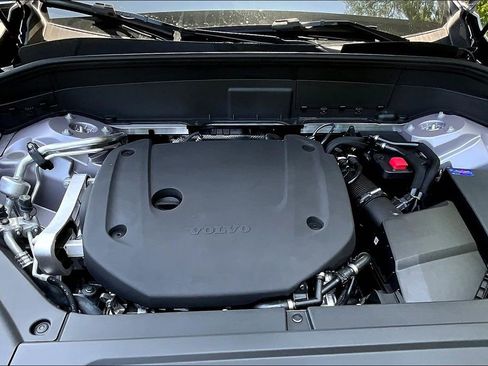 New 2026 Volvo XC90 B6 Ultra w/ Protection Package image 12