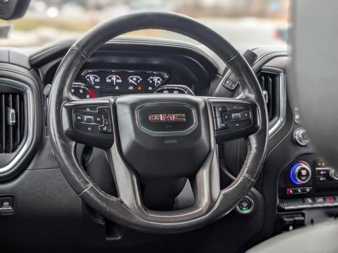 Used 2022 GMC Sierra 2500 AT4 w/ Snow Plow Prep/Camper Package image 16